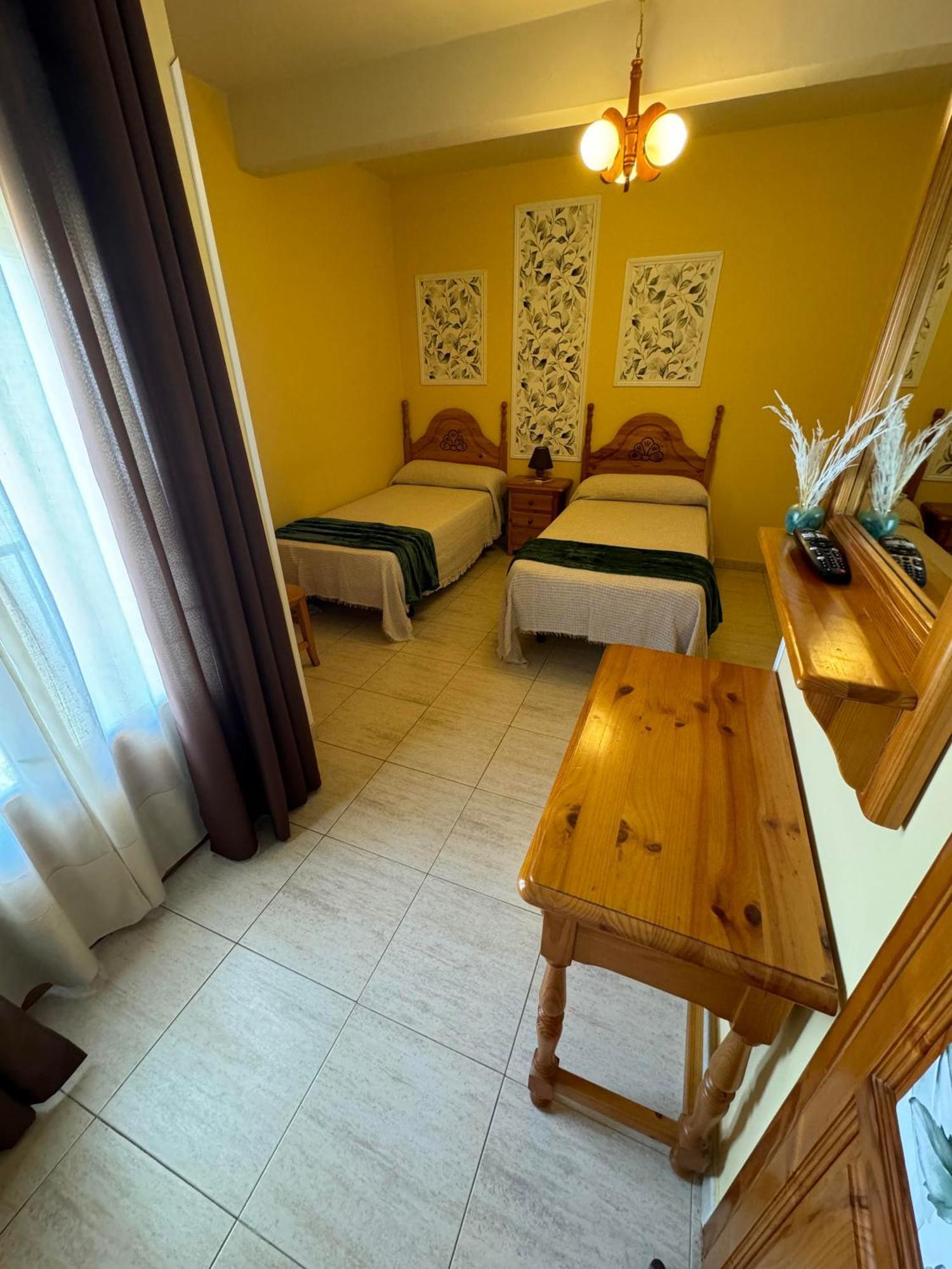 Hostal Joaquin Las Ventas con Pena Aguilera Ngoại thất bức ảnh