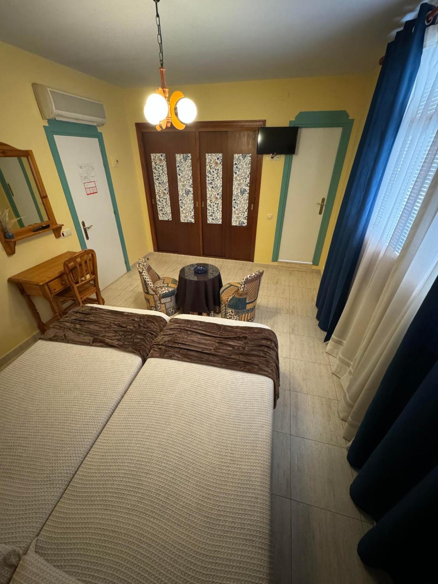 Hostal Joaquin Las Ventas con Pena Aguilera Ngoại thất bức ảnh