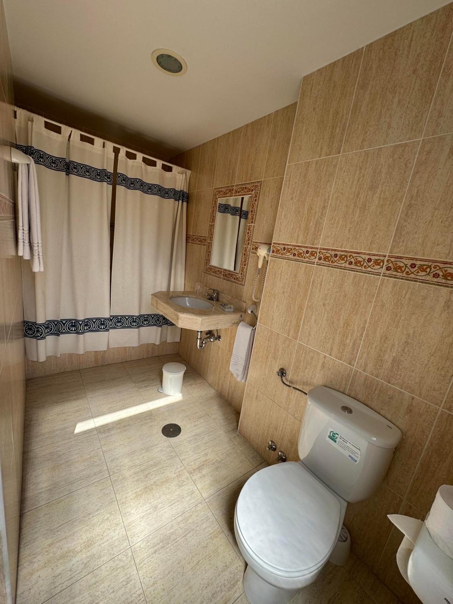 Hostal Joaquin Las Ventas con Pena Aguilera Ngoại thất bức ảnh